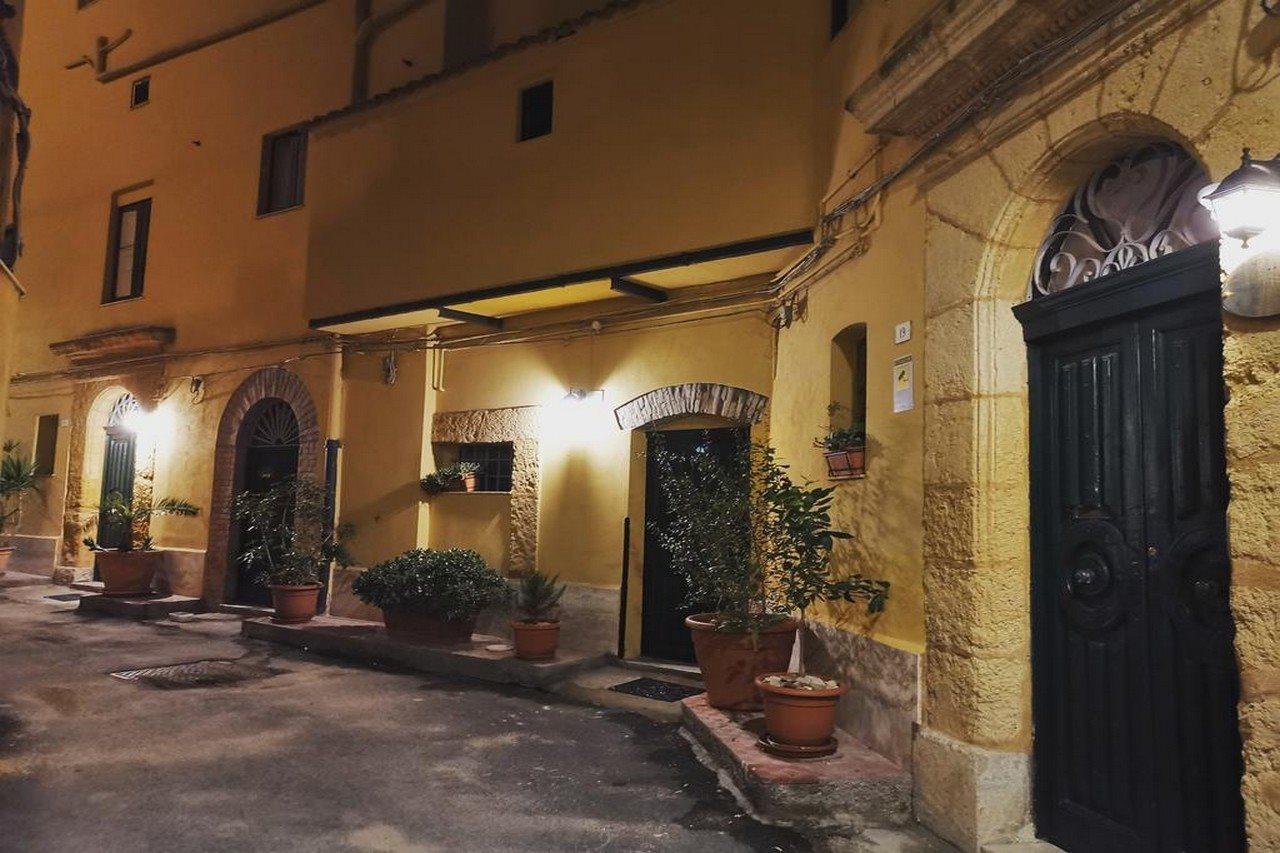 Alloggio Della Posta Vecchia Agrigento Luaran gambar