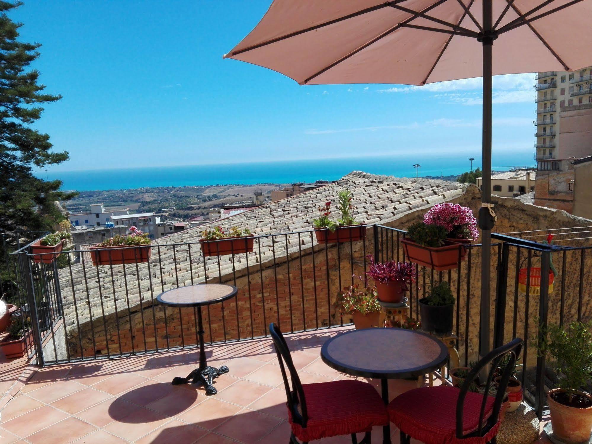 Alloggio Della Posta Vecchia Agrigento Luaran gambar