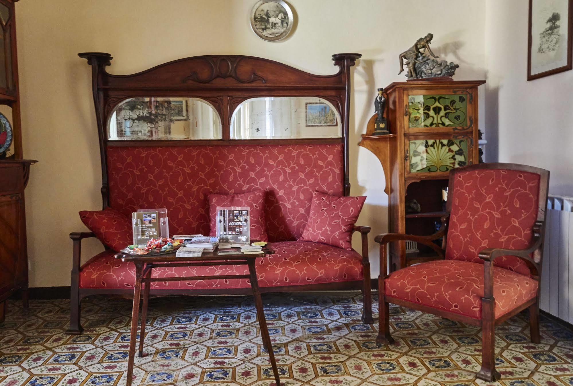 Alloggio Della Posta Vecchia Agrigento Luaran gambar
