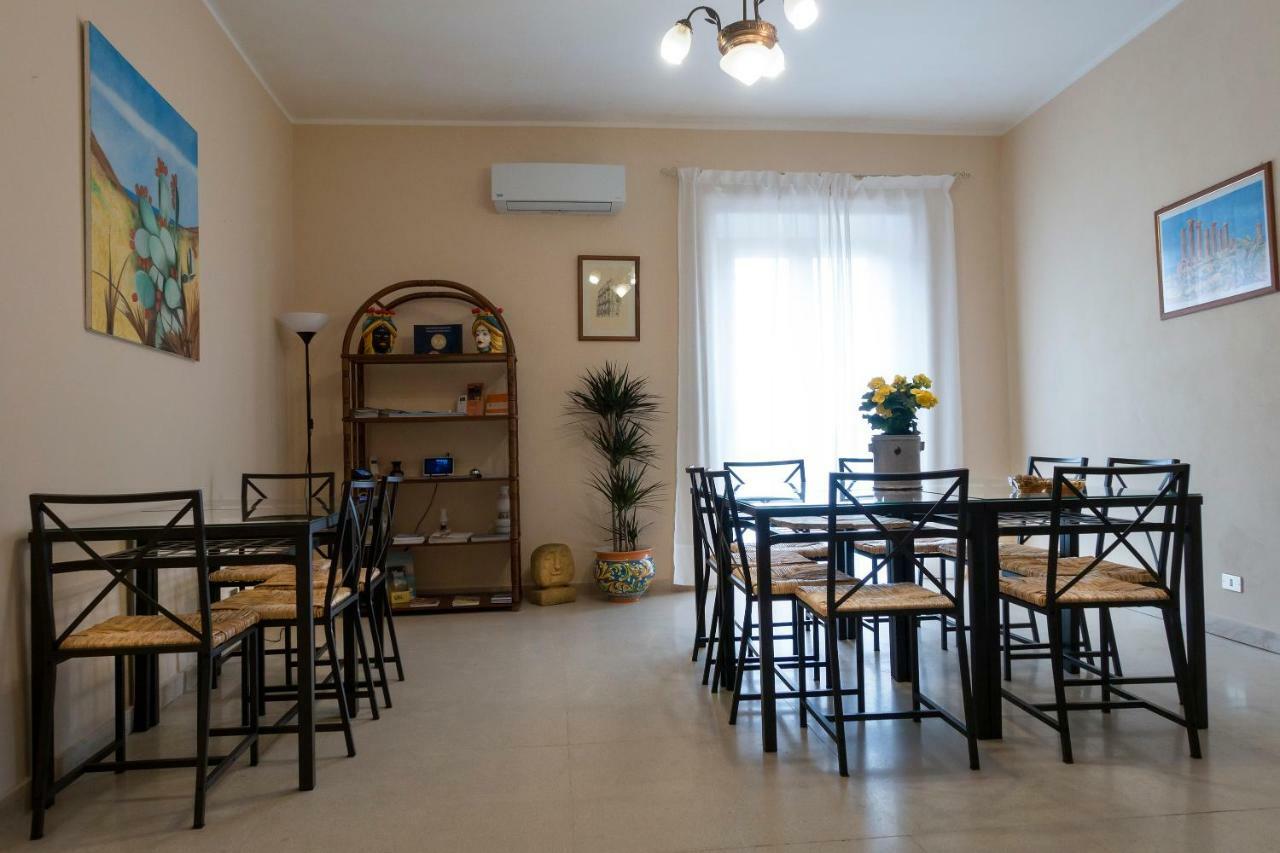Alloggio Della Posta Vecchia Agrigento Luaran gambar